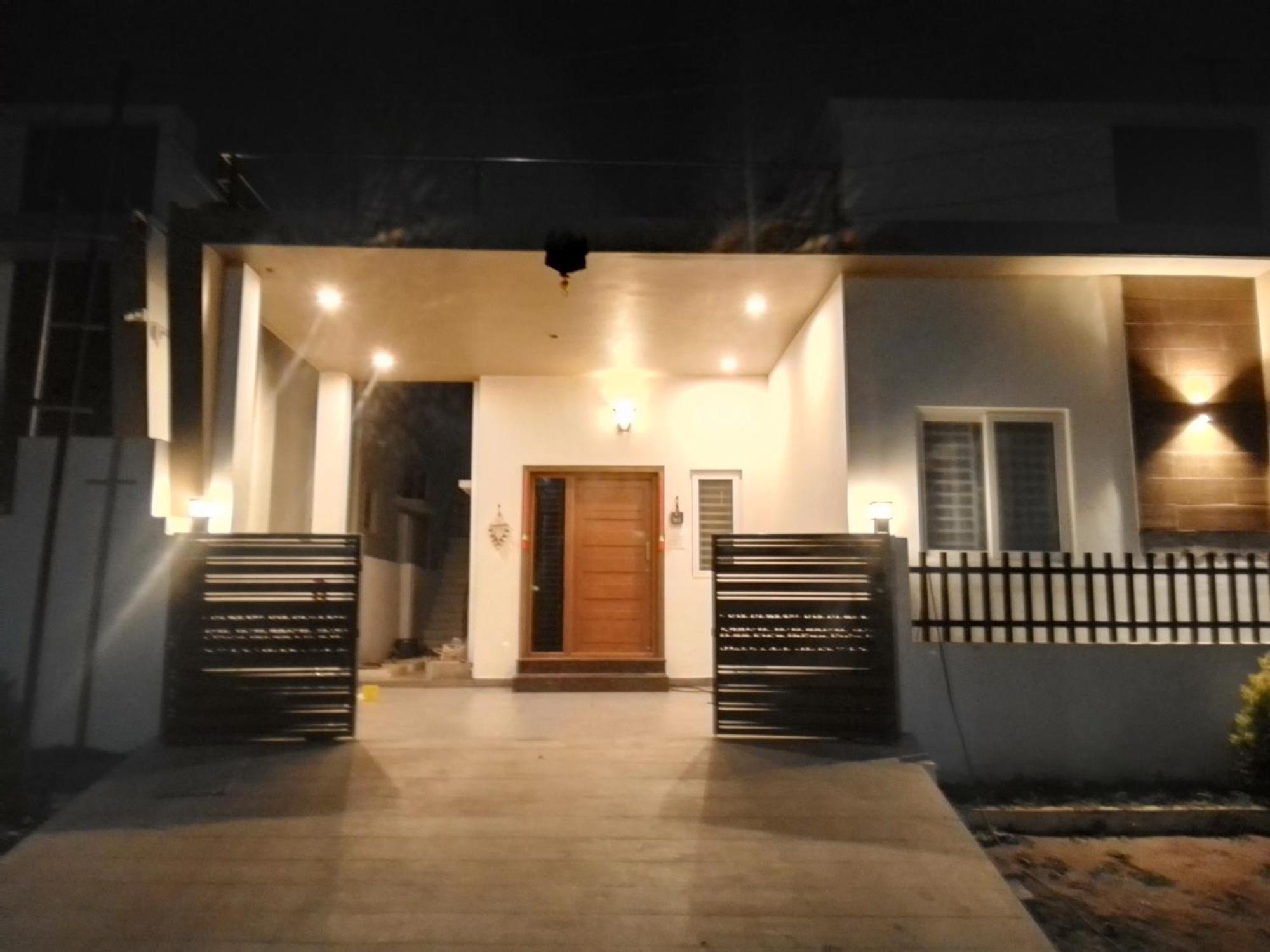 Shi'S 2Bhk Individual Villa @ Coimbatore Esterno foto